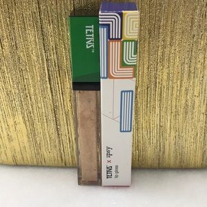Tetris lip gloss